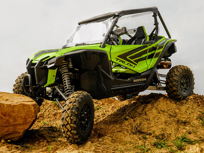 D 2 Full Tilting Windshield