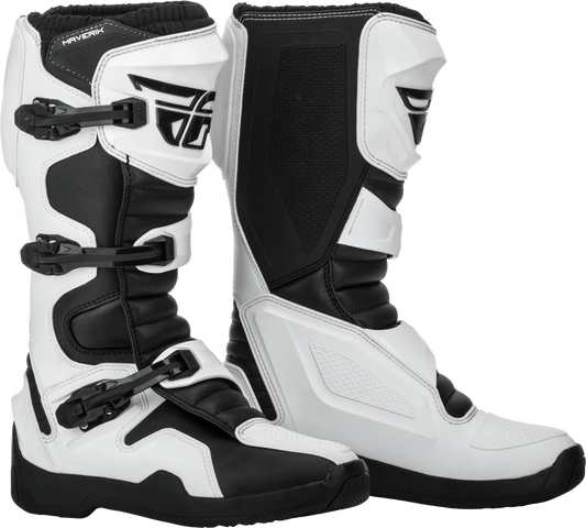 Maverik Boots White/Black Sz 09