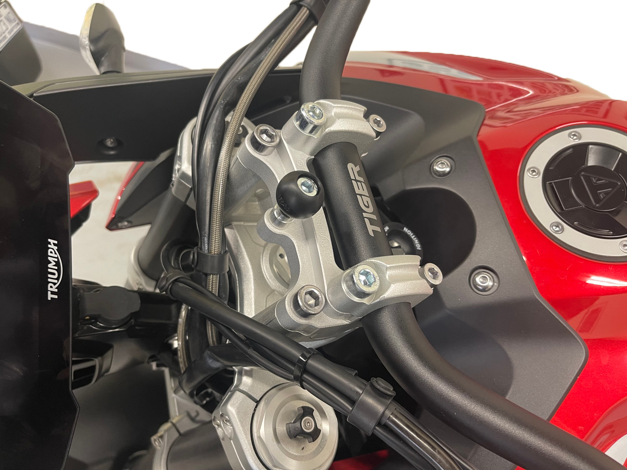 Handlebar Risers Tour W/Ram Ball Silver Tri